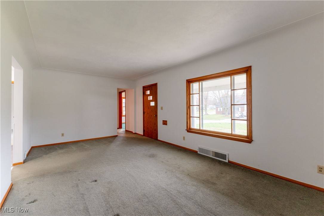 Youngstown, OH 44509,2955 Noel DR