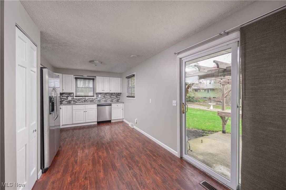 Massillon, OH 44646,736 Canford AVE NW