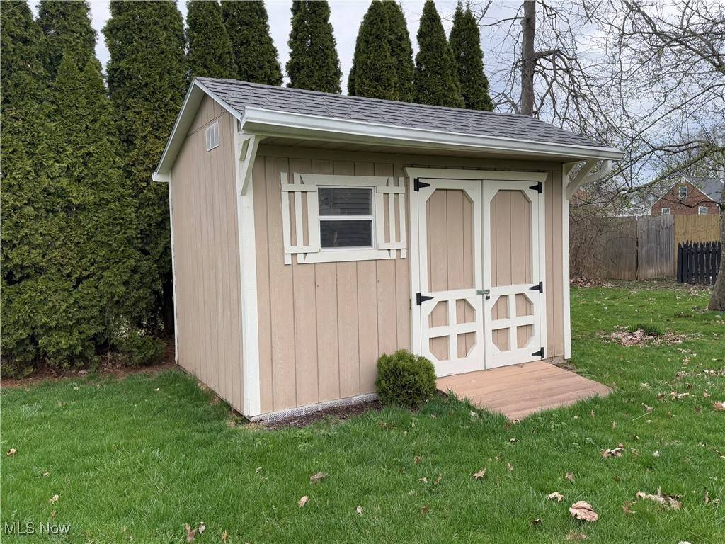 Barberton, OH 44203,617 E Park AVE