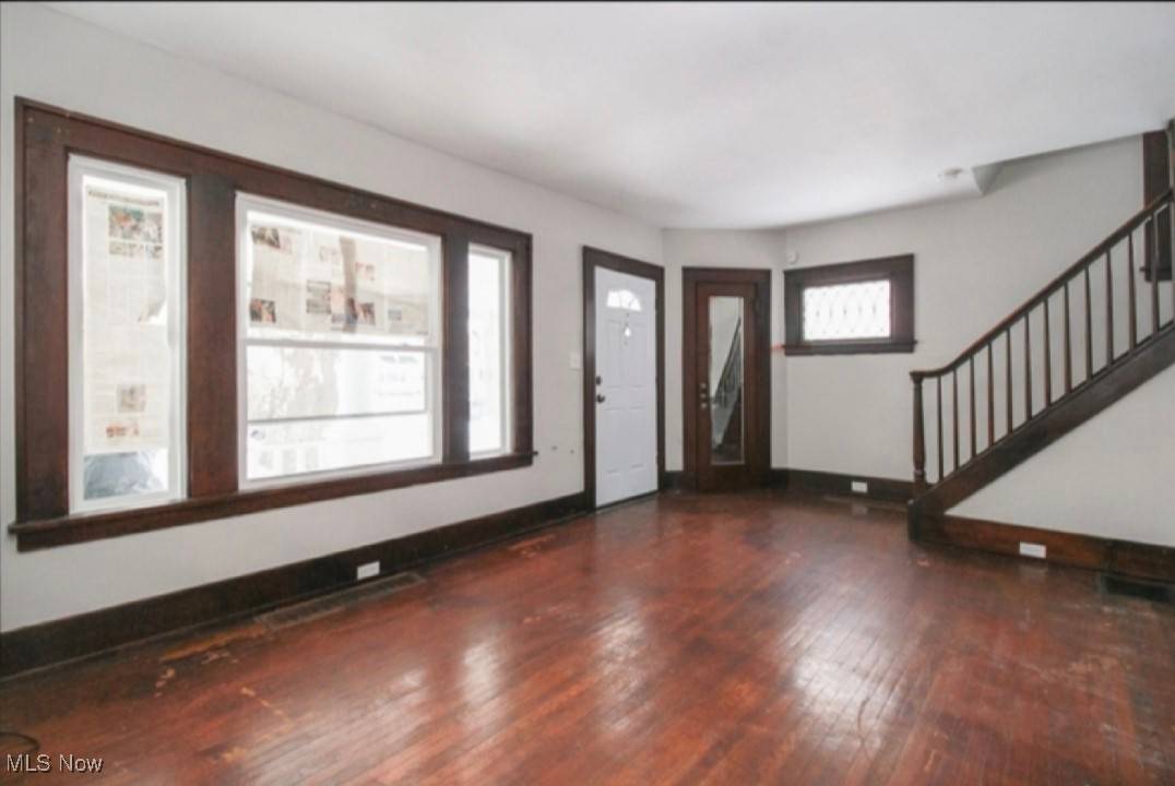 Cleveland Heights, OH 44121,855 Roanoke RD