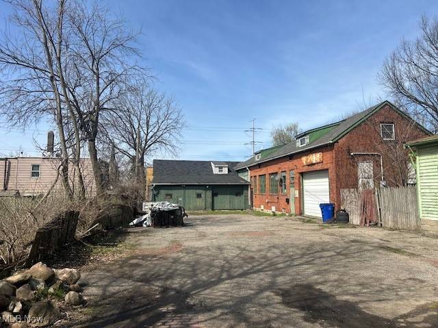Cleveland, OH 44105,3990 E 89th ST