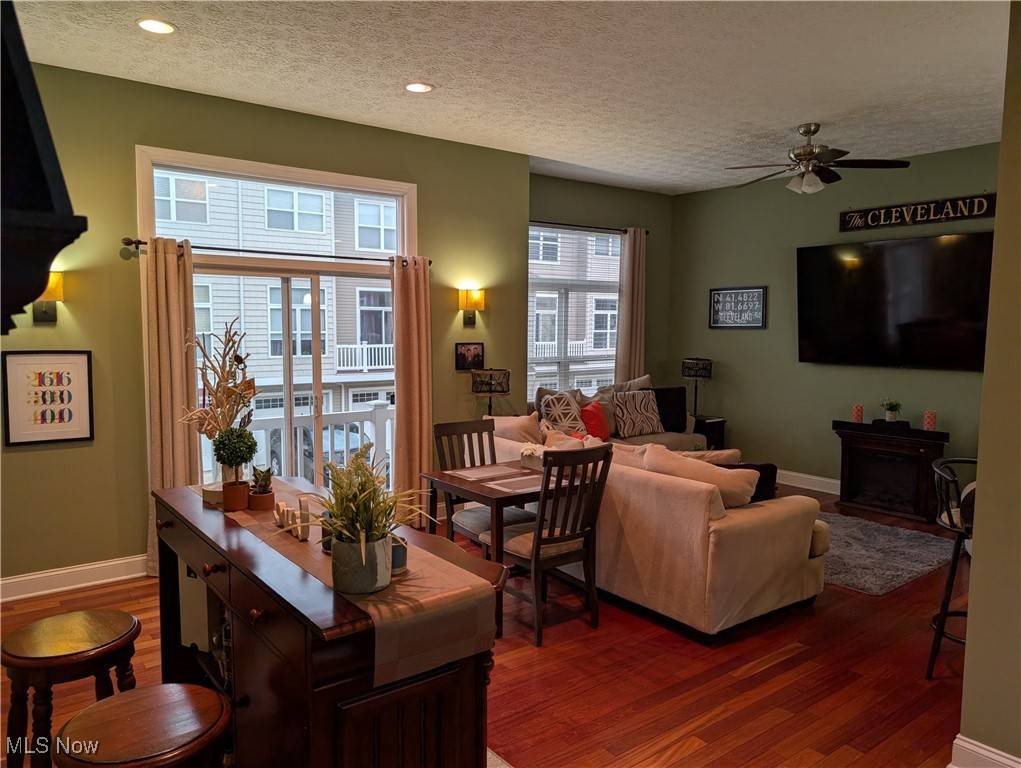 Cleveland, OH 44102,5507 Saint Stephens CT