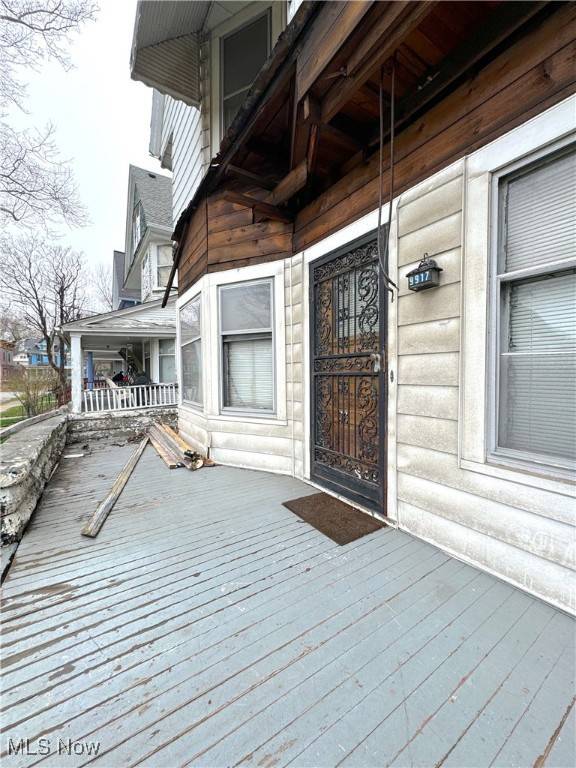 Cleveland, OH 44108,9917 Hampden AVE