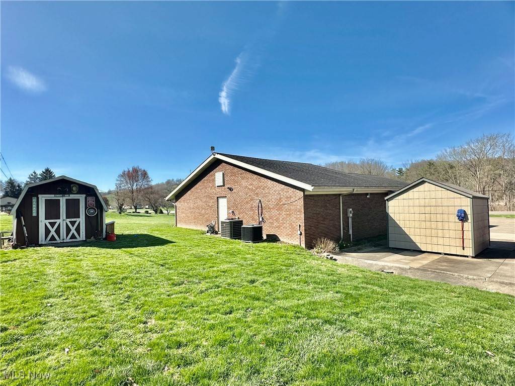Uhrichsville, OH 44683,7041 State Route 800 SE