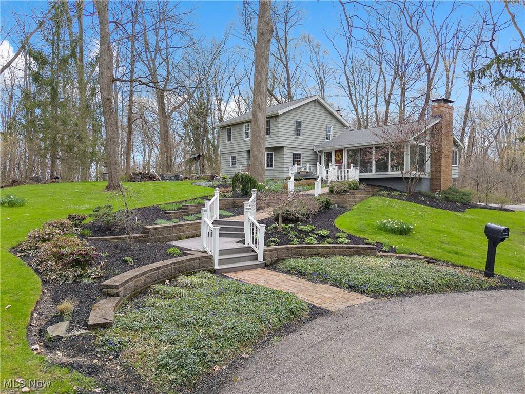 Twinsburg, OH 44087,9666 Darrow RD