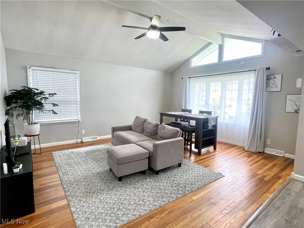 Euclid, OH 44123,24830 Stephen AVE
