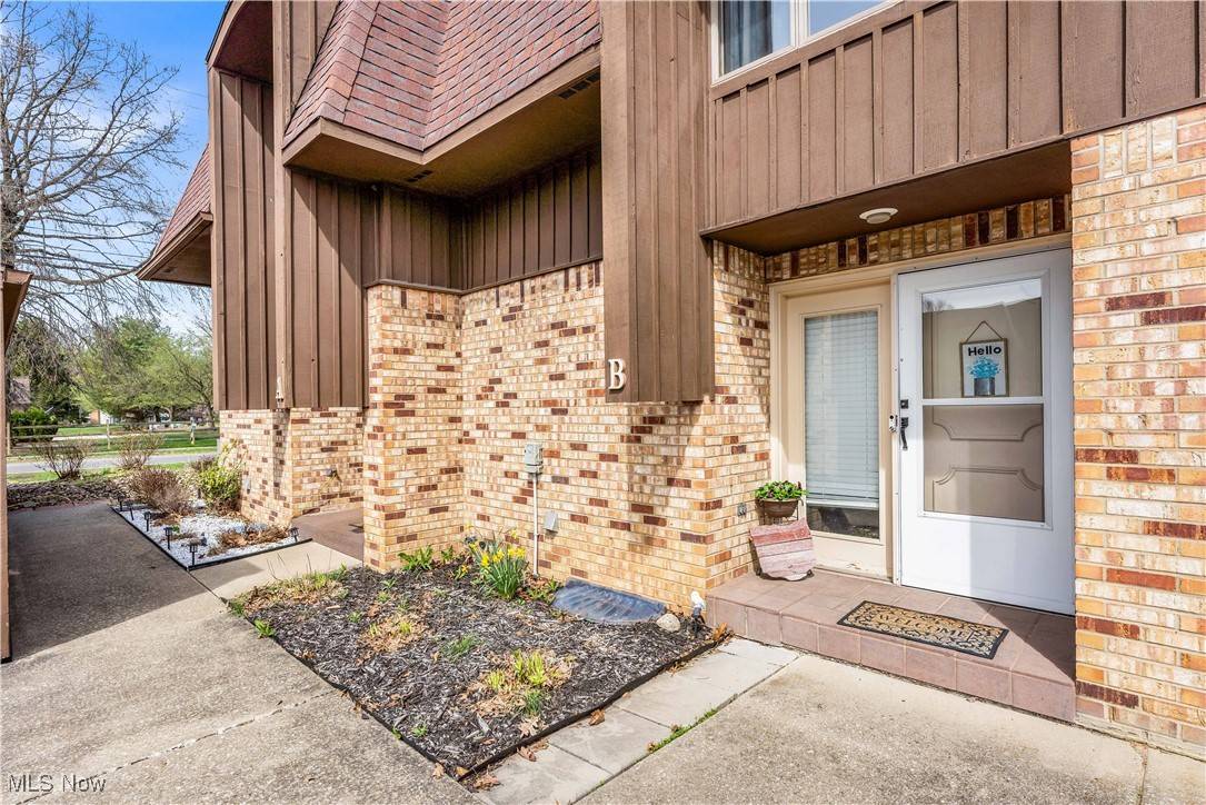 Ravenna, OH 44266,312 Bryn Mawr ST
