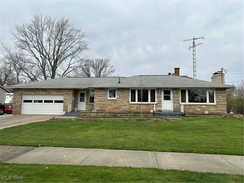 Alliance, OH 44601,965 Parkside DR