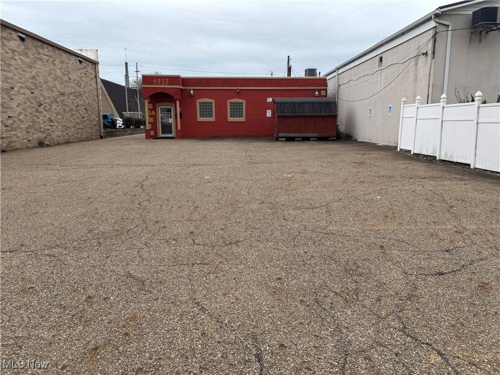 Canton, OH 44708,4933 Tuscarawas ST W