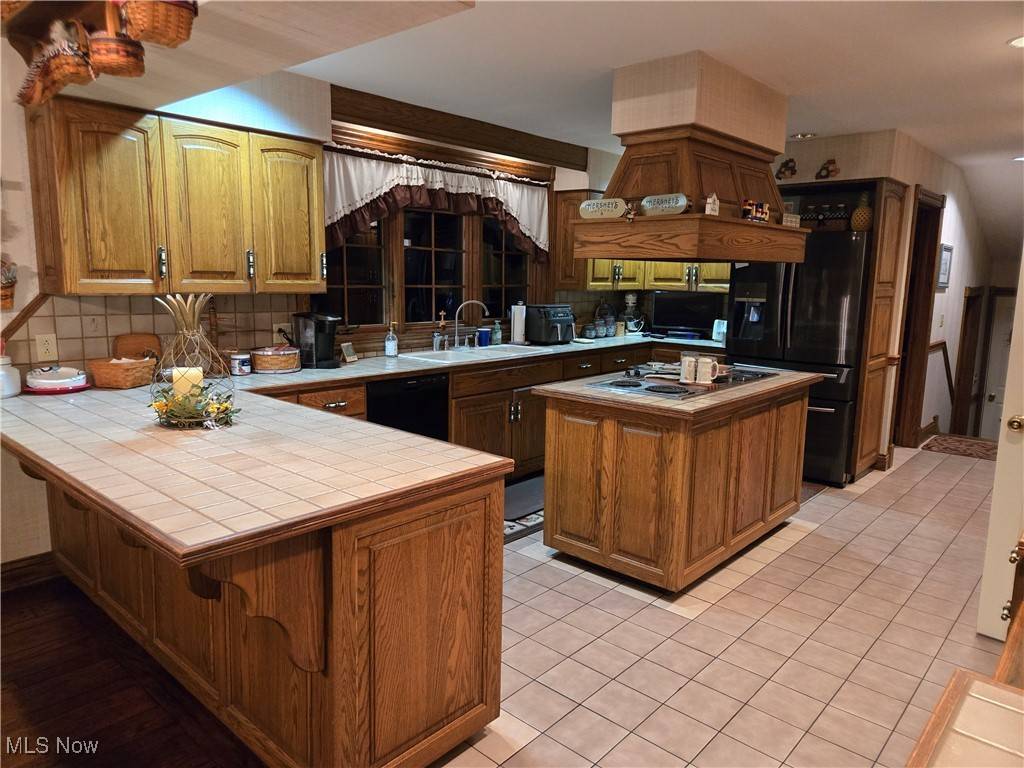 Bolivar, OH 44612,2143 N Orchard RD NE