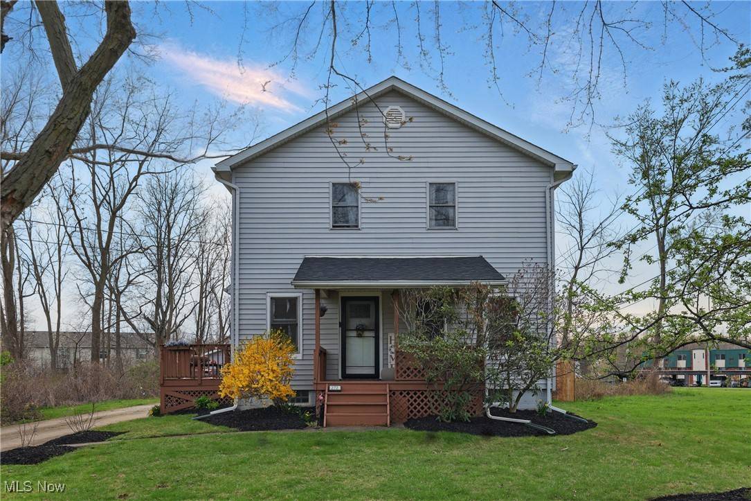 Avon Lake, OH 44012,272 Moore RD
