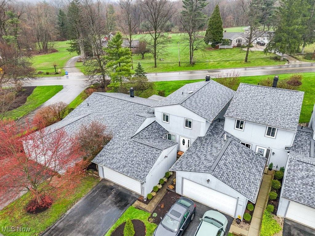 Chagrin Falls, OH 44023,17603 Eastbrook TRL