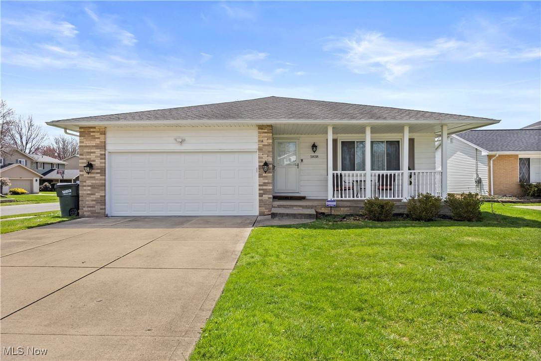 Mayfield Heights, OH 44124,5858 Ashcroft DR