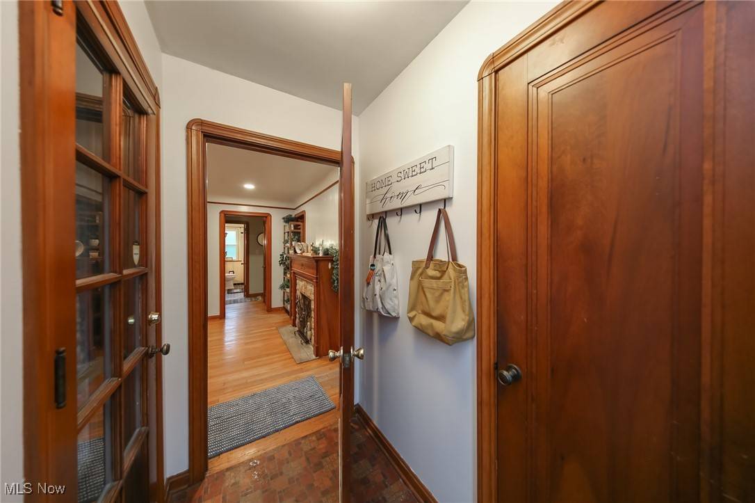 Cleveland, OH 44111,17218 Bradgate AVE