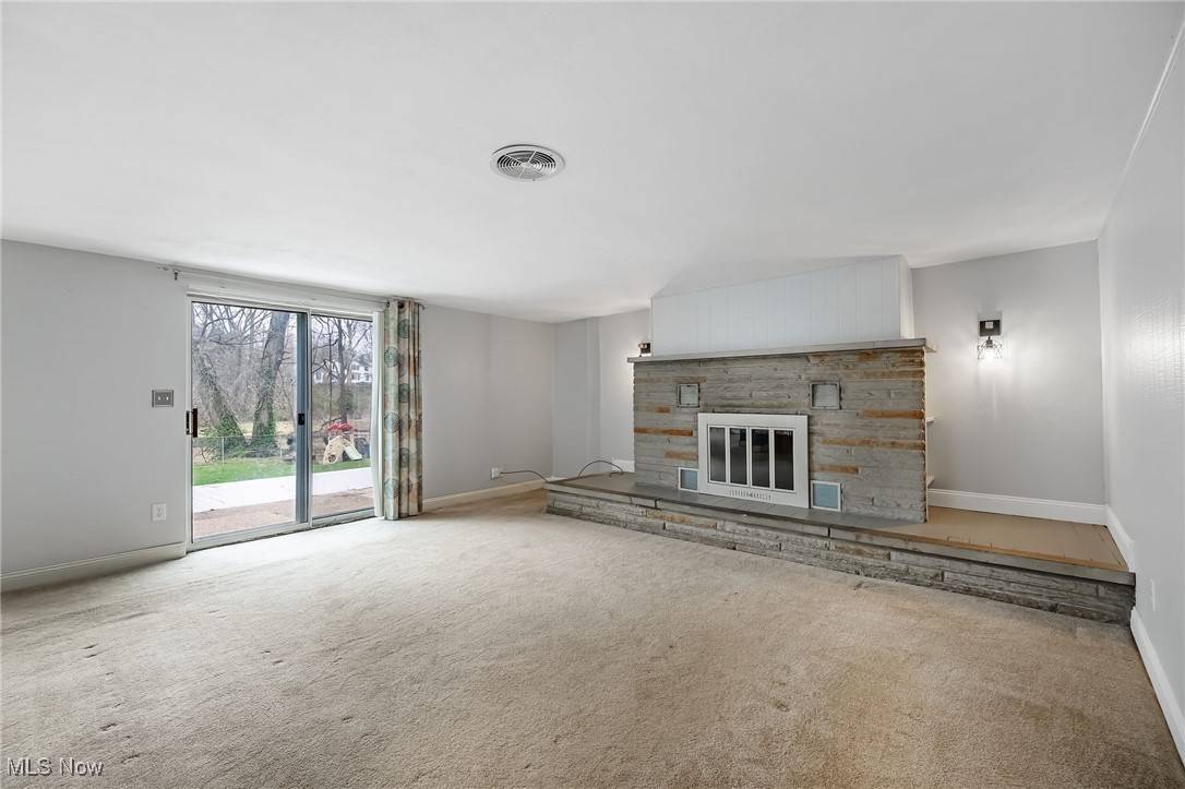 Elyria, OH 44035,10260 E River RD