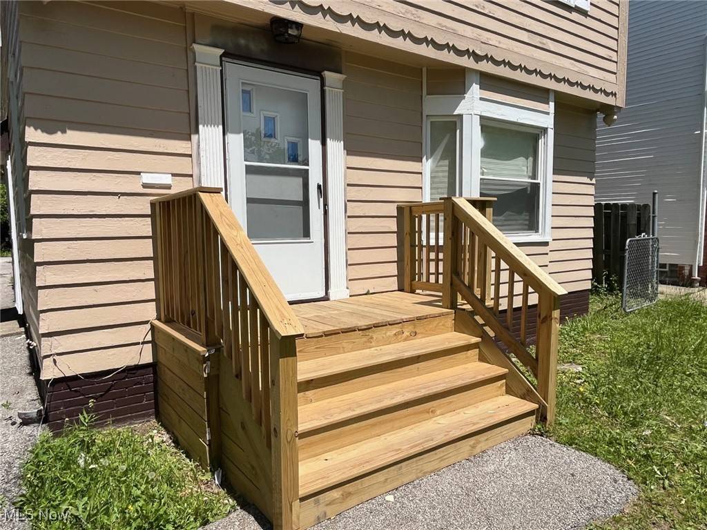 Cleveland, OH 44128,17207 Stockbridge AVE