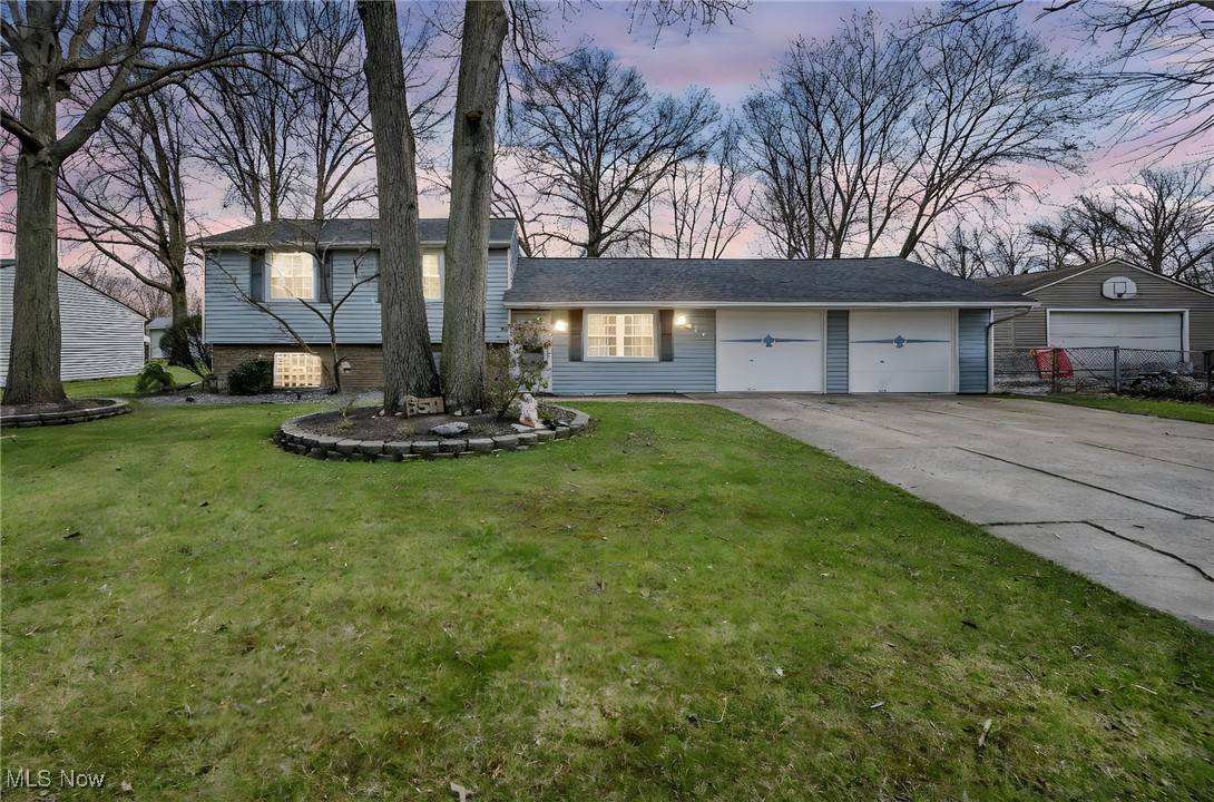 Lorain, OH 44053,3511 Kneirim DR
