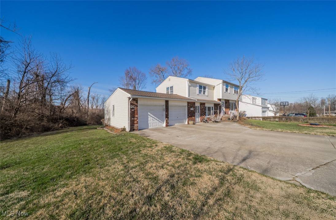Twinsburg, OH 44087,2380 Croydon RD