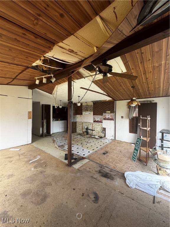 Lagrange, OH 44050,465 Stallion CT