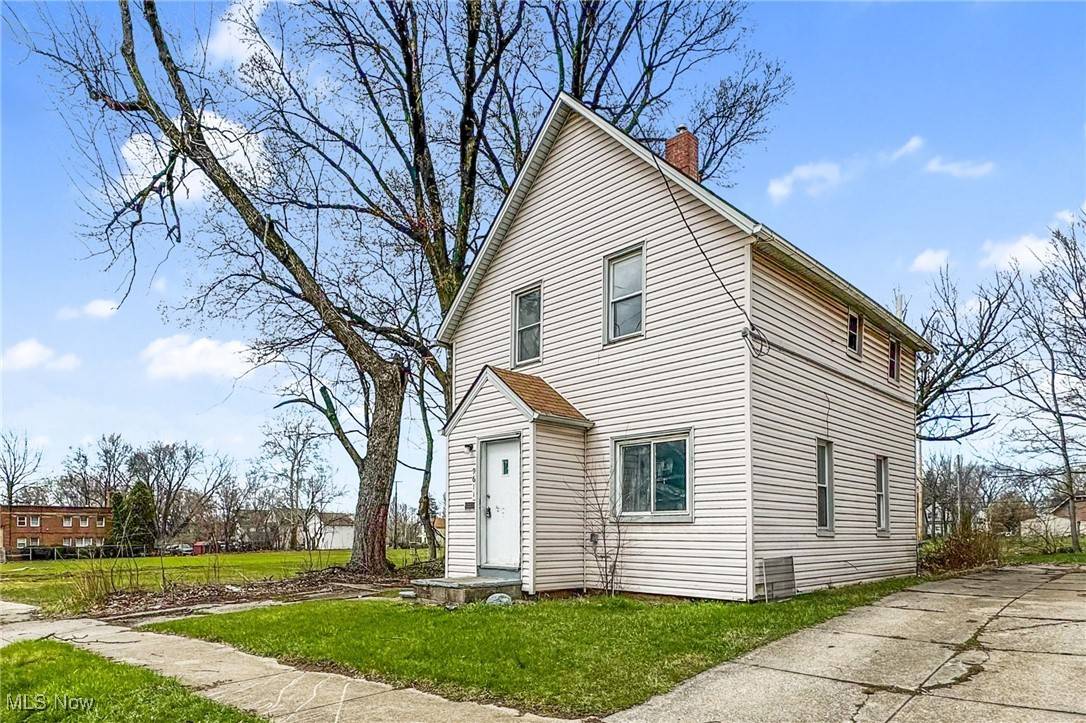 Cleveland, OH 44105,9611 Dunlap AVE