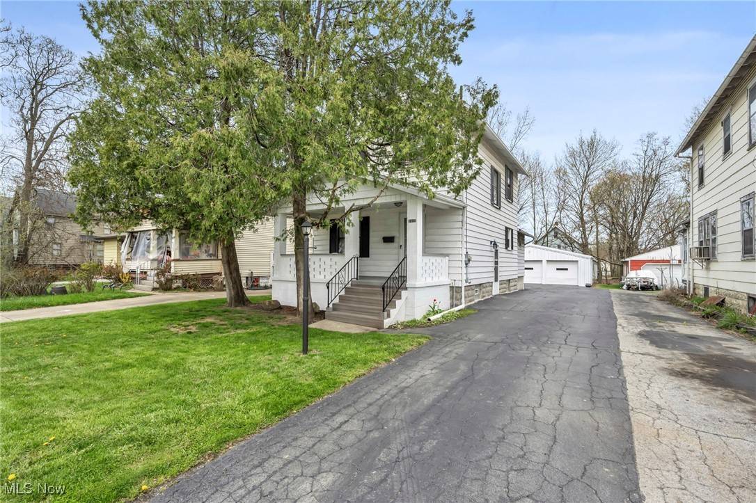 Struthers, OH 44471,273 Maplewood AVE