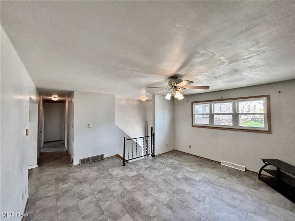 Weirton, WV 26062,112 Cloma CIR