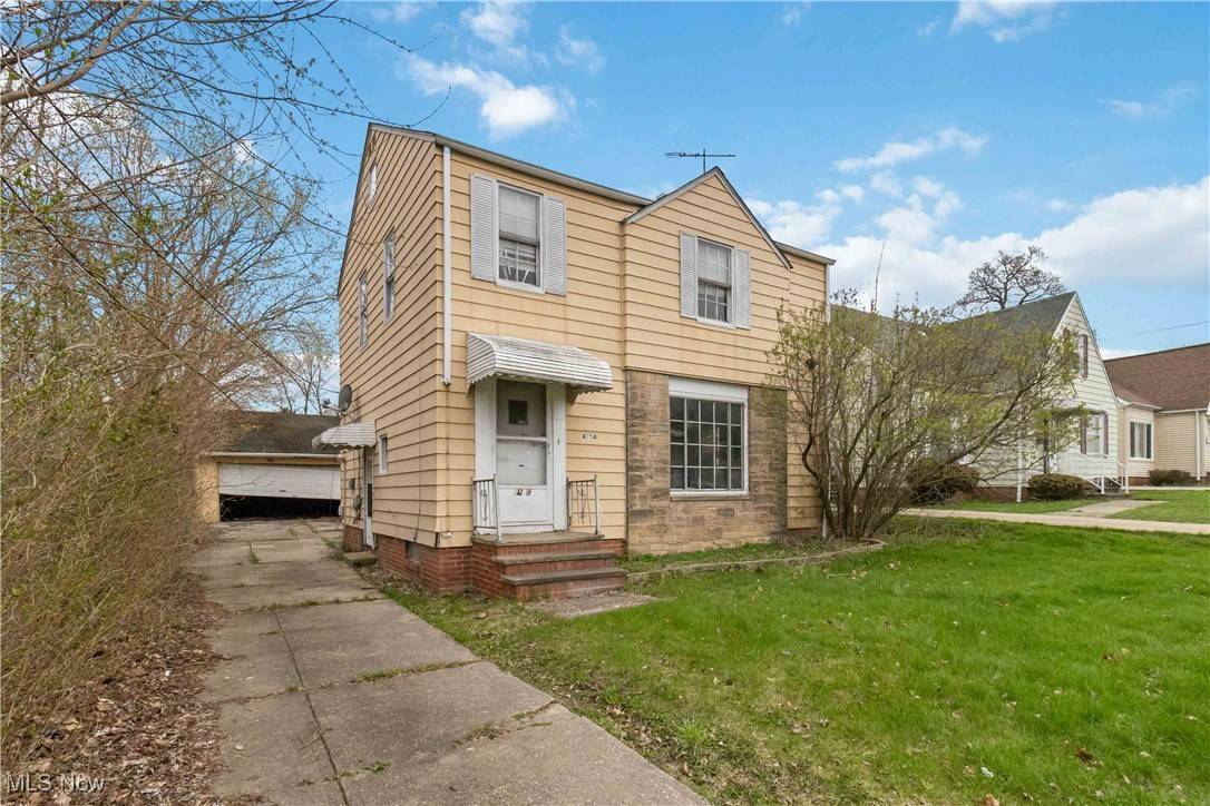 Garfield Heights, OH 44125,4754 Lawrence AVE