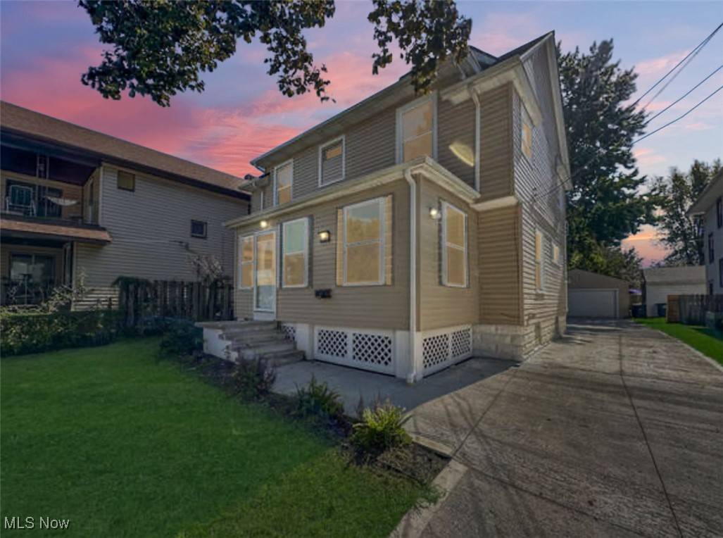 Lakewood, OH 44107,18719 Sloane AVE