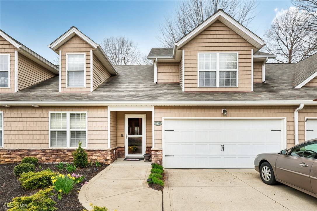 Madison, OH 44057,6521 Bayside DR