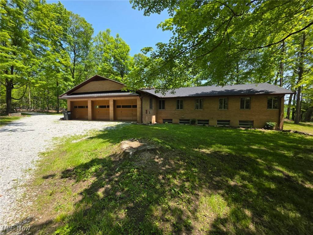 Mantua, OH 44255,11024 Ambler LN