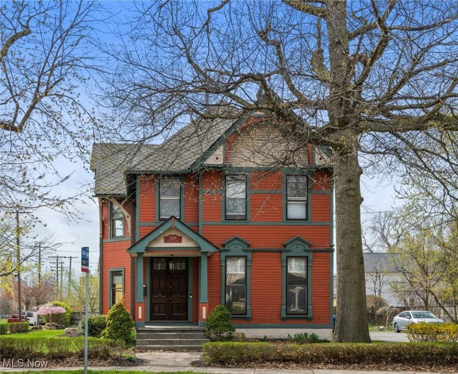 Cleveland, OH 44109,3210 Scranton RD