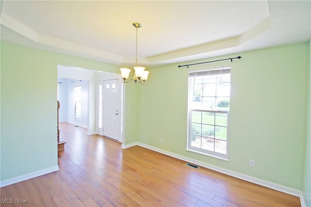 Streetsboro, OH 44241,920 Holborn RD