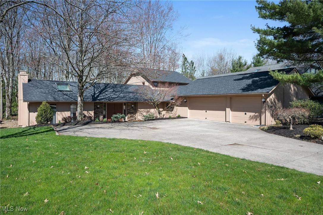 Strongsville, OH 44149,21847 Meadows Edge LN