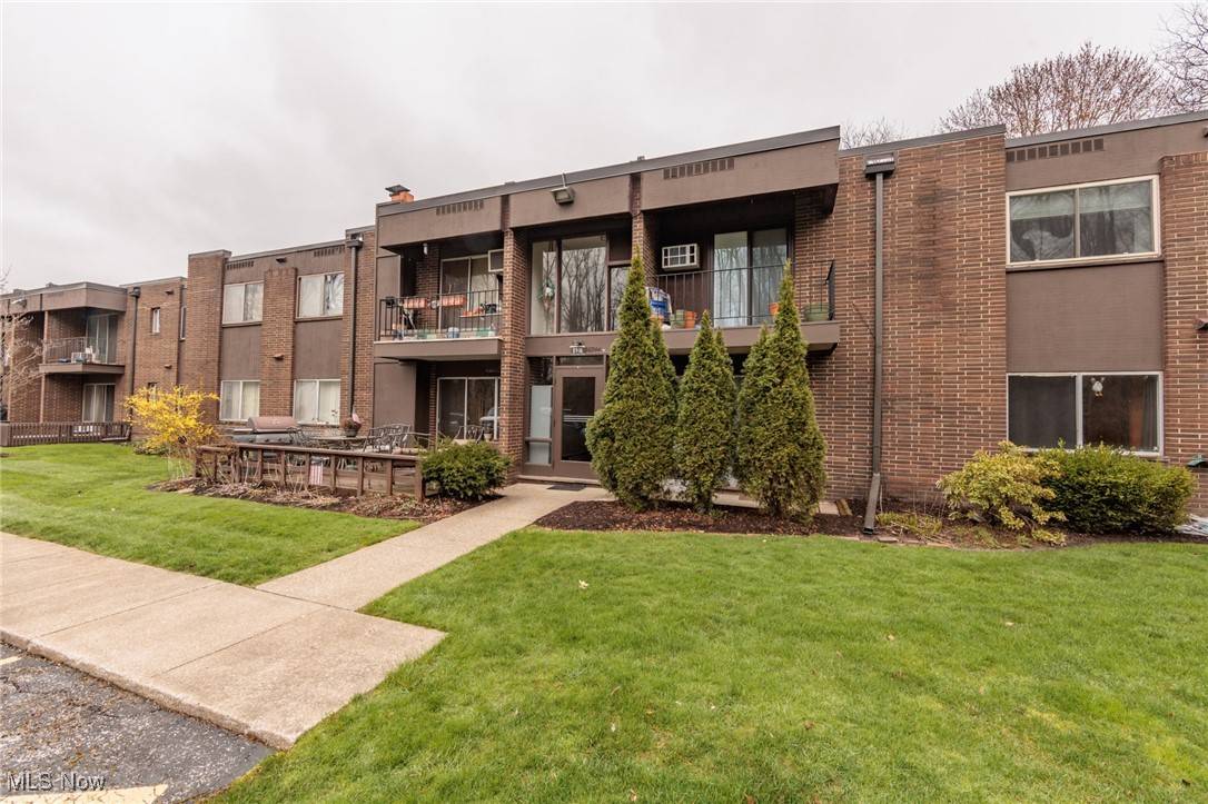 Northfield, OH 44067,10744 Valley View RD #B12