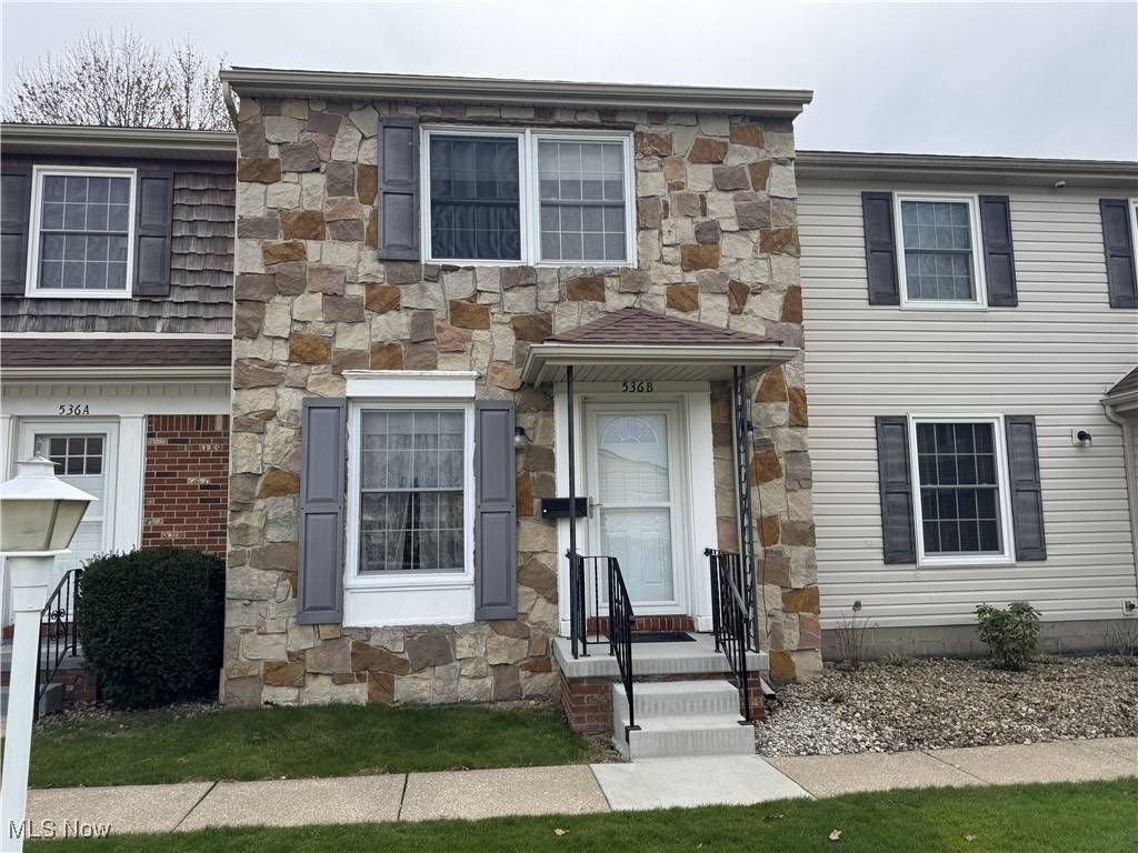 Barberton, OH 44203,536 Austin DR #B