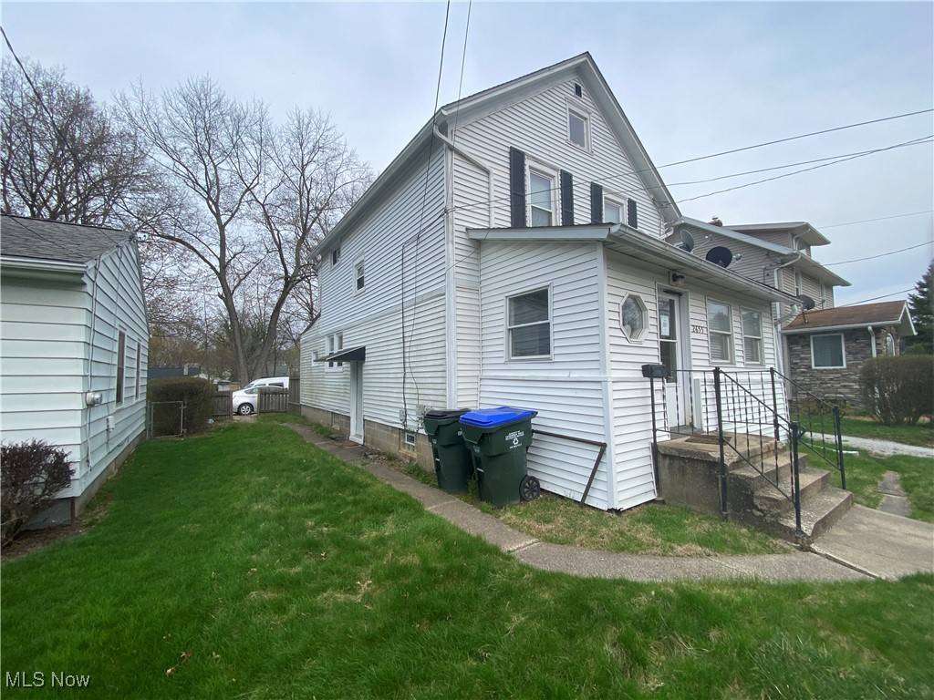 Cuyahoga Falls, OH 44221,2655 Maplewood ST