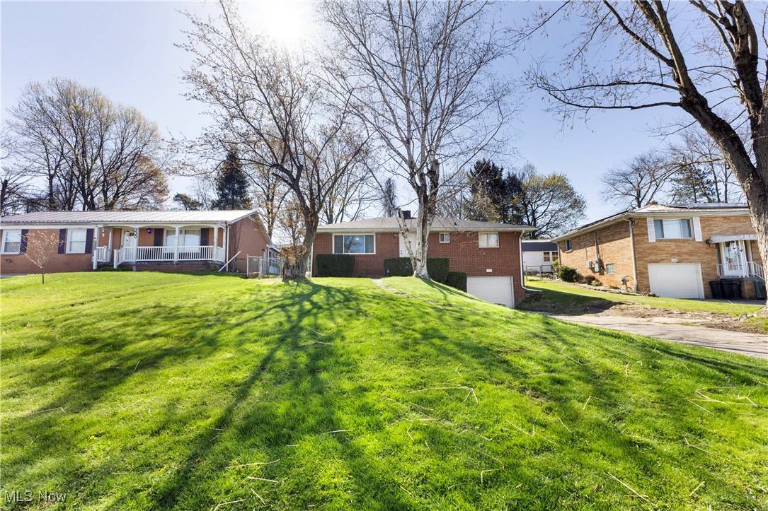 Wintersville, OH 43953,336 Springdale AVE