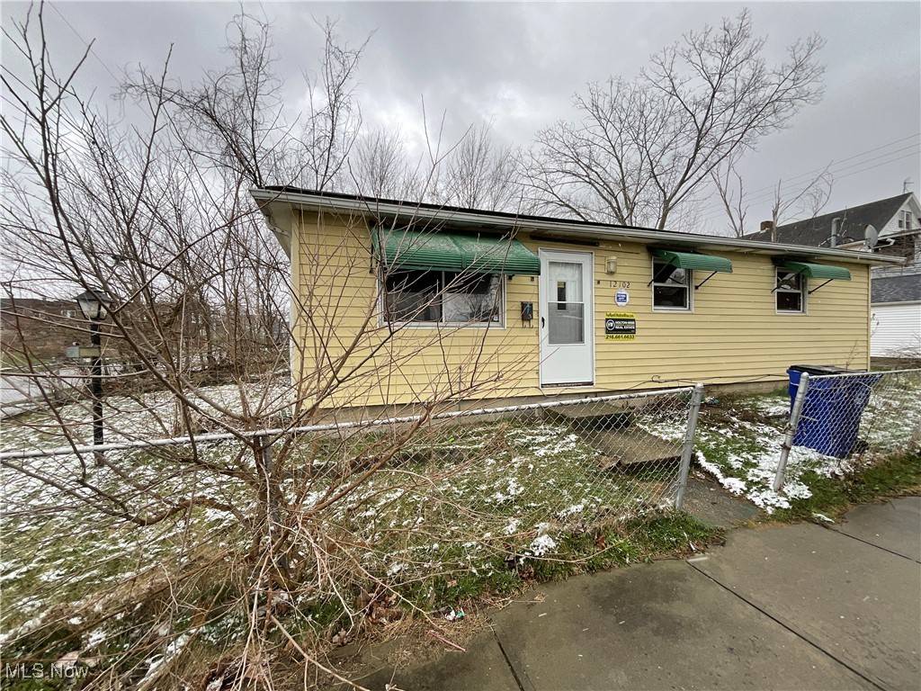 Cleveland, OH 44120,12102 Imperial AVE