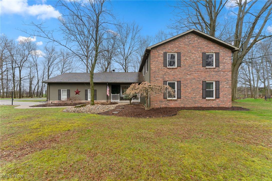 Girard, OH 44420,1929 Twin Oaks DR
