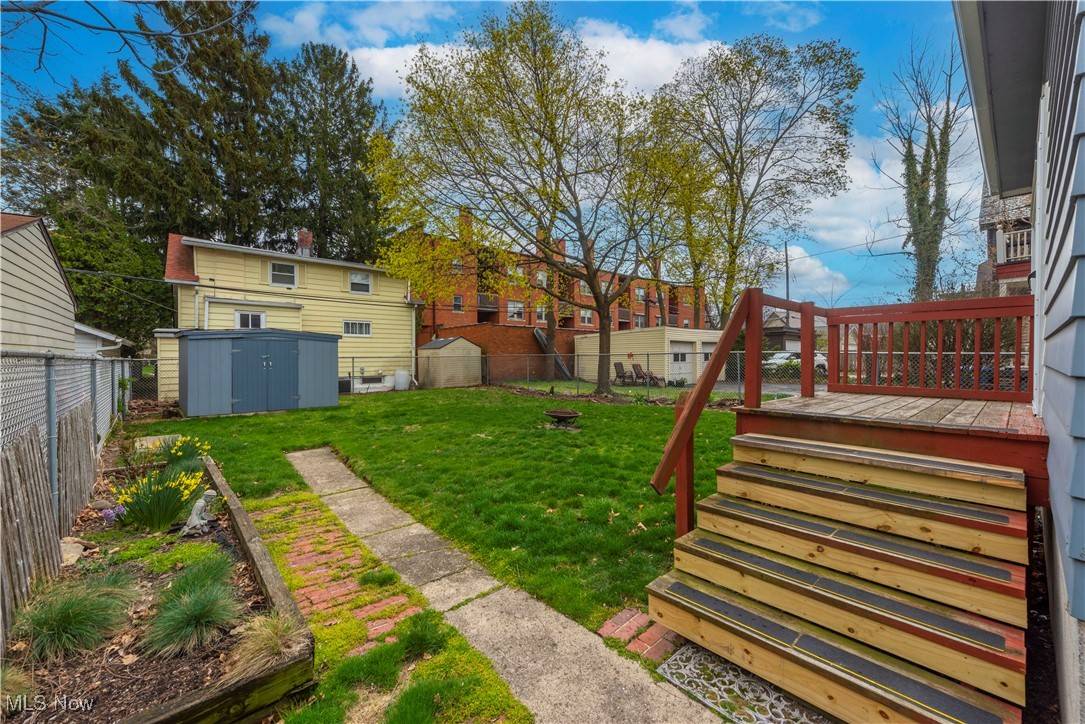 Lakewood, OH 44107,1317 Sloane AVE
