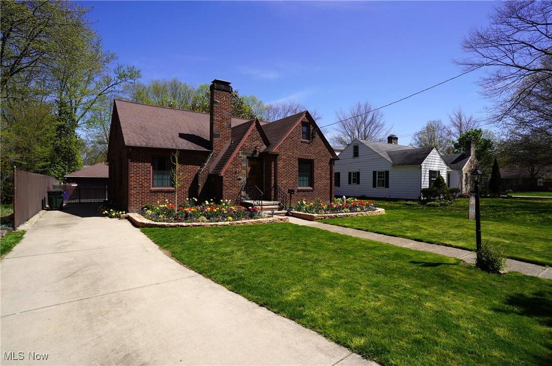 Ravenna, OH 44266,417 S Freedom ST