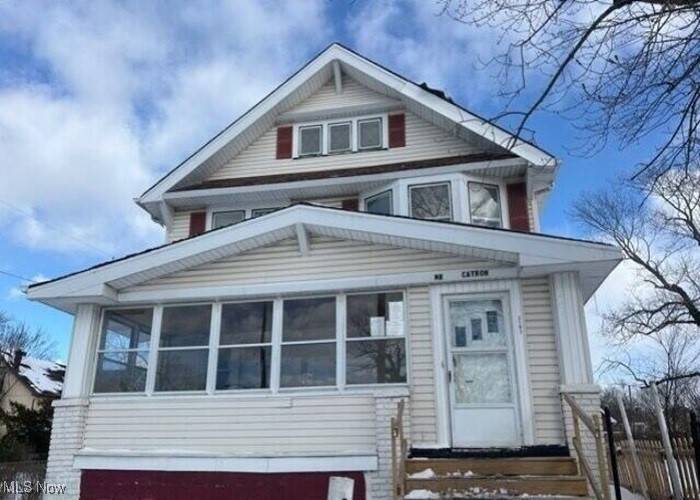 Cleveland, OH 44104,3107 E 98th ST