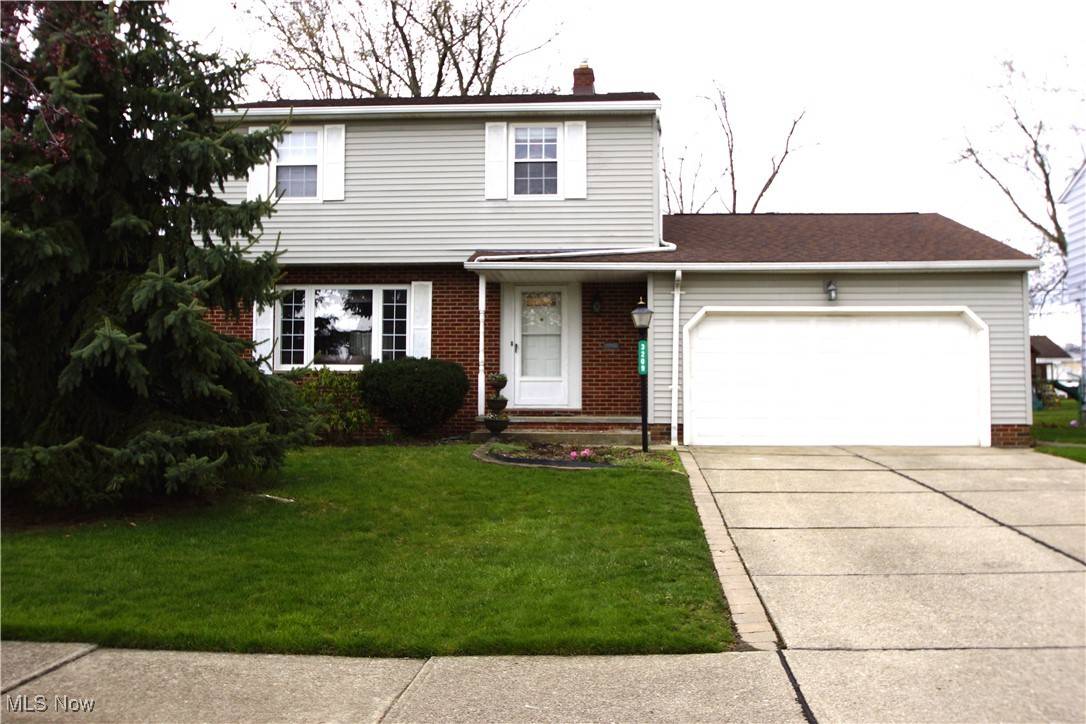 Parma, OH 44134,3209 King Richard DR