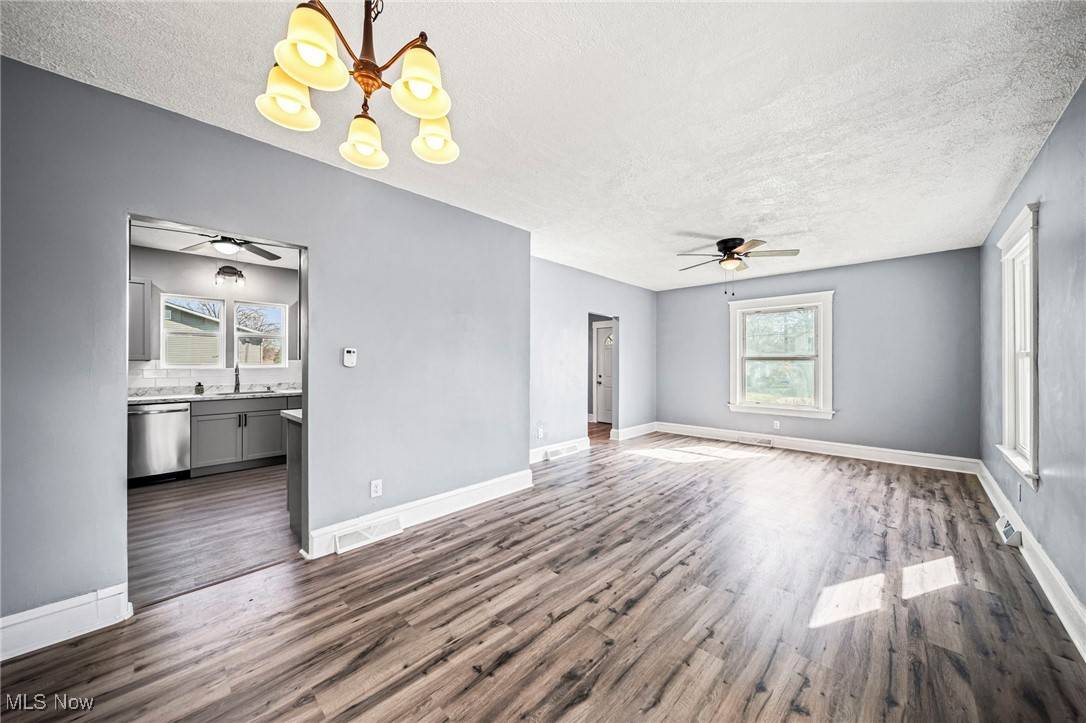 Ashtabula, OH 44004,1811 Allen AVE