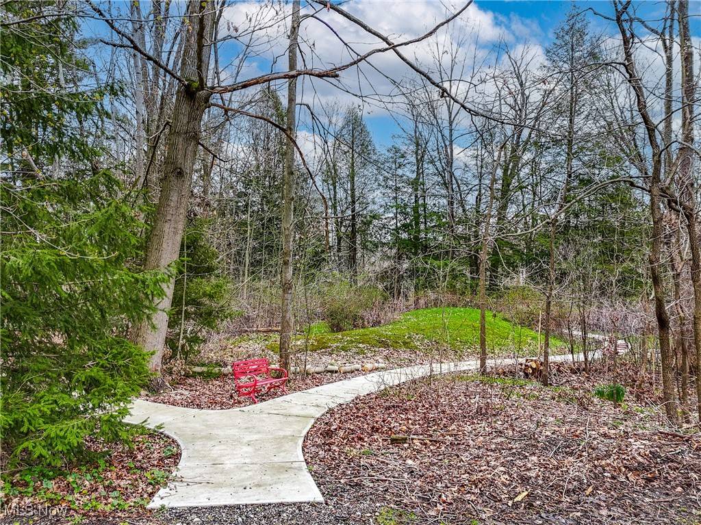 Chesterland, OH 44026,10461 Wye RD