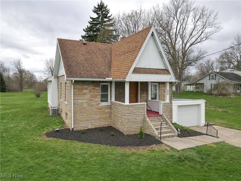 North Canton, OH 44232,1984 Stake DR