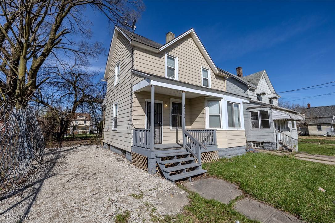 Cleveland, OH 44105,4164 E 102 ST