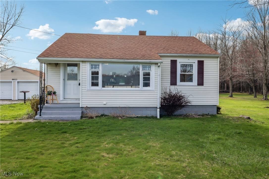 Ashtabula, OH 44004,6623 Center RD