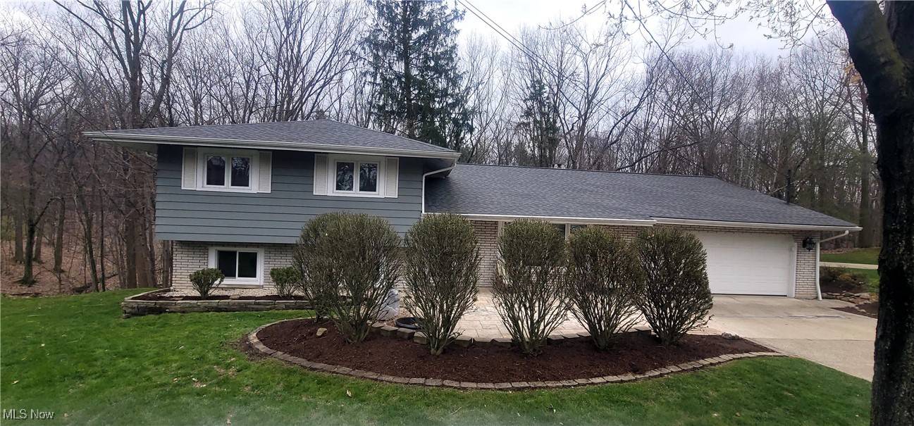 Strongsville, OH 44136,18031 Meadow LN