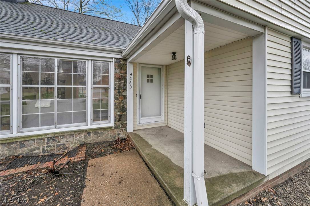 Fairview Park, OH 44126,4660 W 210th ST
